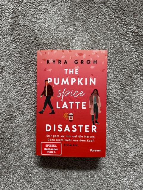 Thalia Buch „The Pumpkin Spice Latte Disaster“ von Kyra Groh