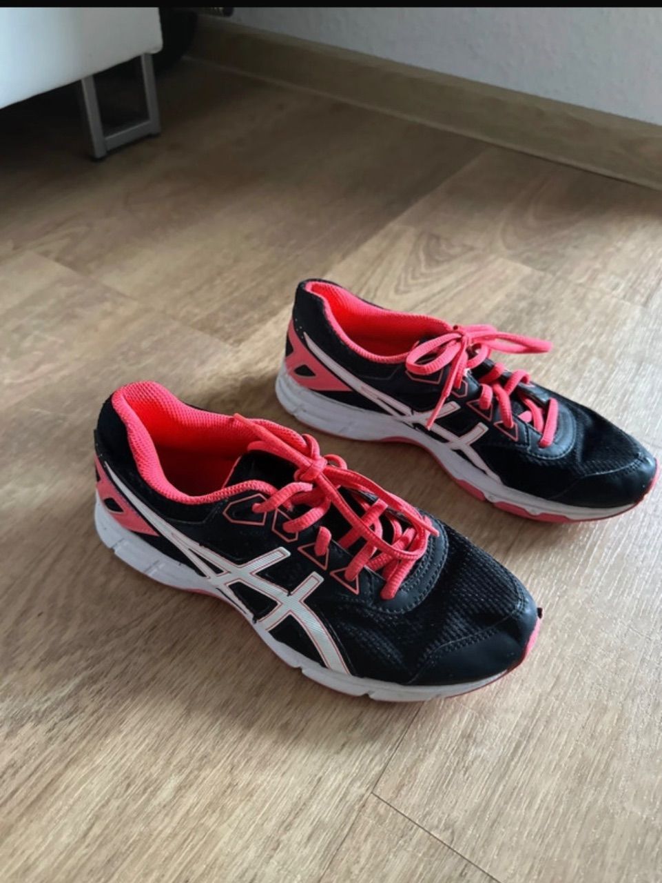 Asics Schwarz/Pink Asic Hallenschuhe größe 36 Size 36