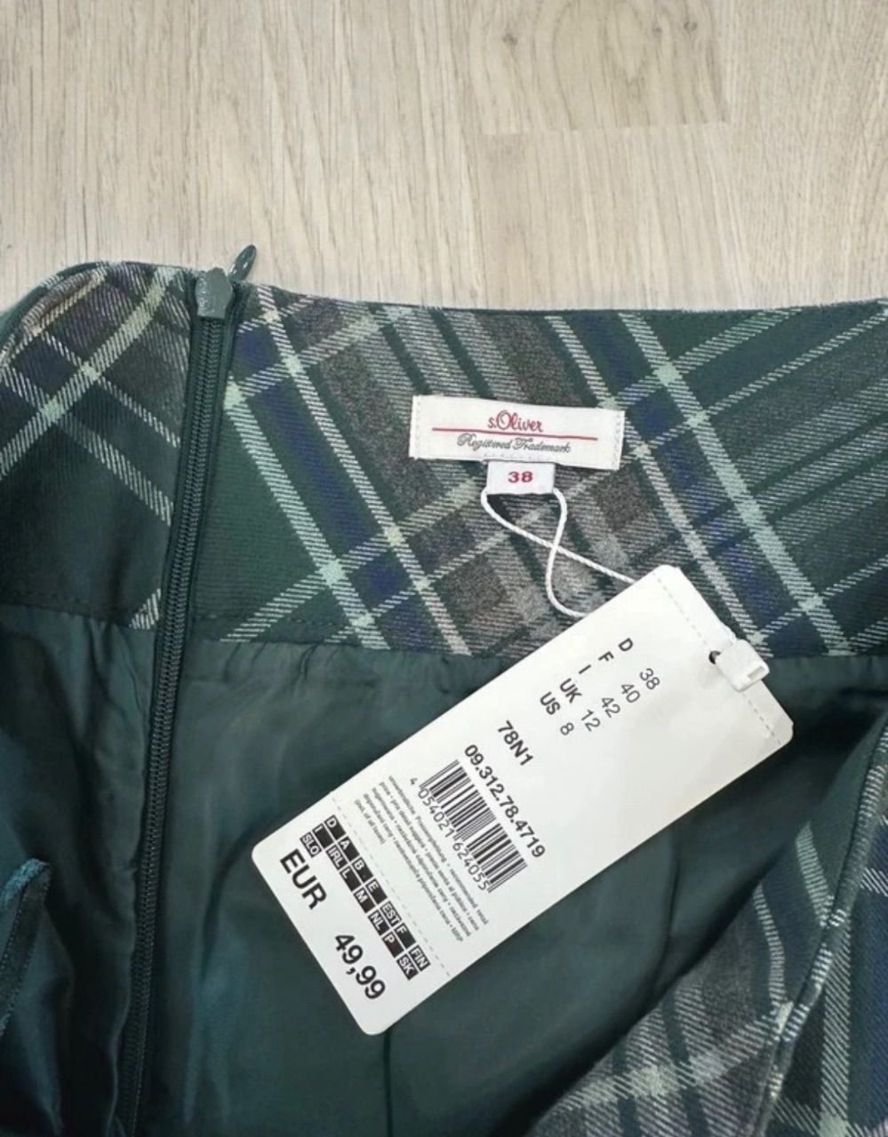 s.Oliver s.Oliver Rock in Grün Size M