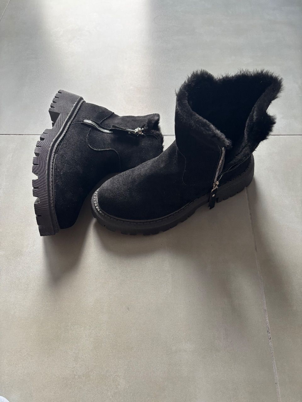 Winterstiefel Schwarz Gefüttert Wildlederoptik Boots Gr. 43 Size 43