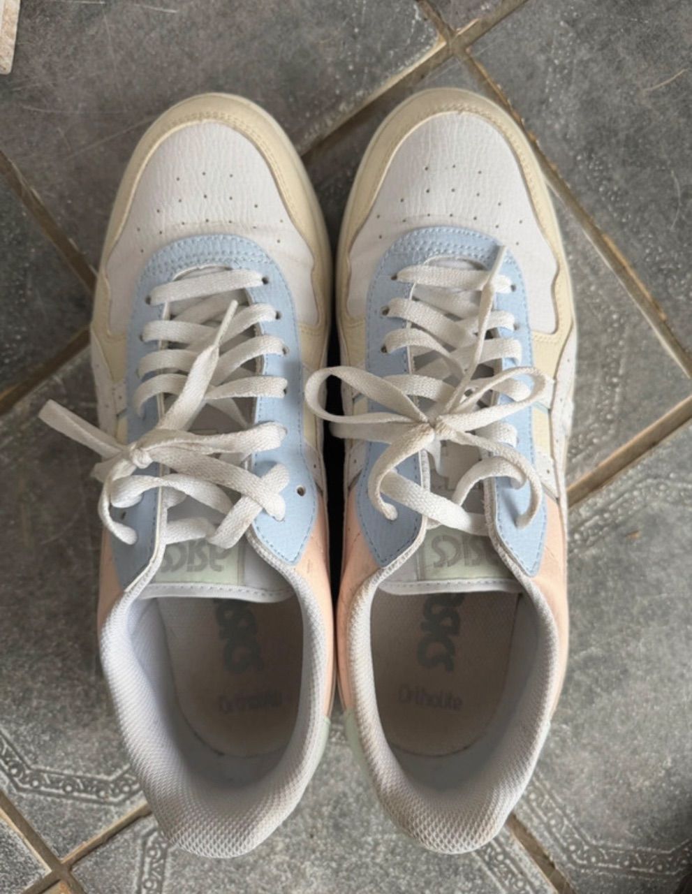 Asics Asics Sneaker in Pastellfarben, Größe 43,5 🤍 Size 43
