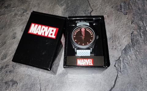 Marvel Captain America Shield Armbanduhr Marvel Studios - Neu OVP