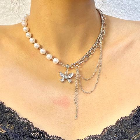 Y2k Pearl and Rhinestones Butterfly Pendant Layered Necklace Retro Vintage Kette