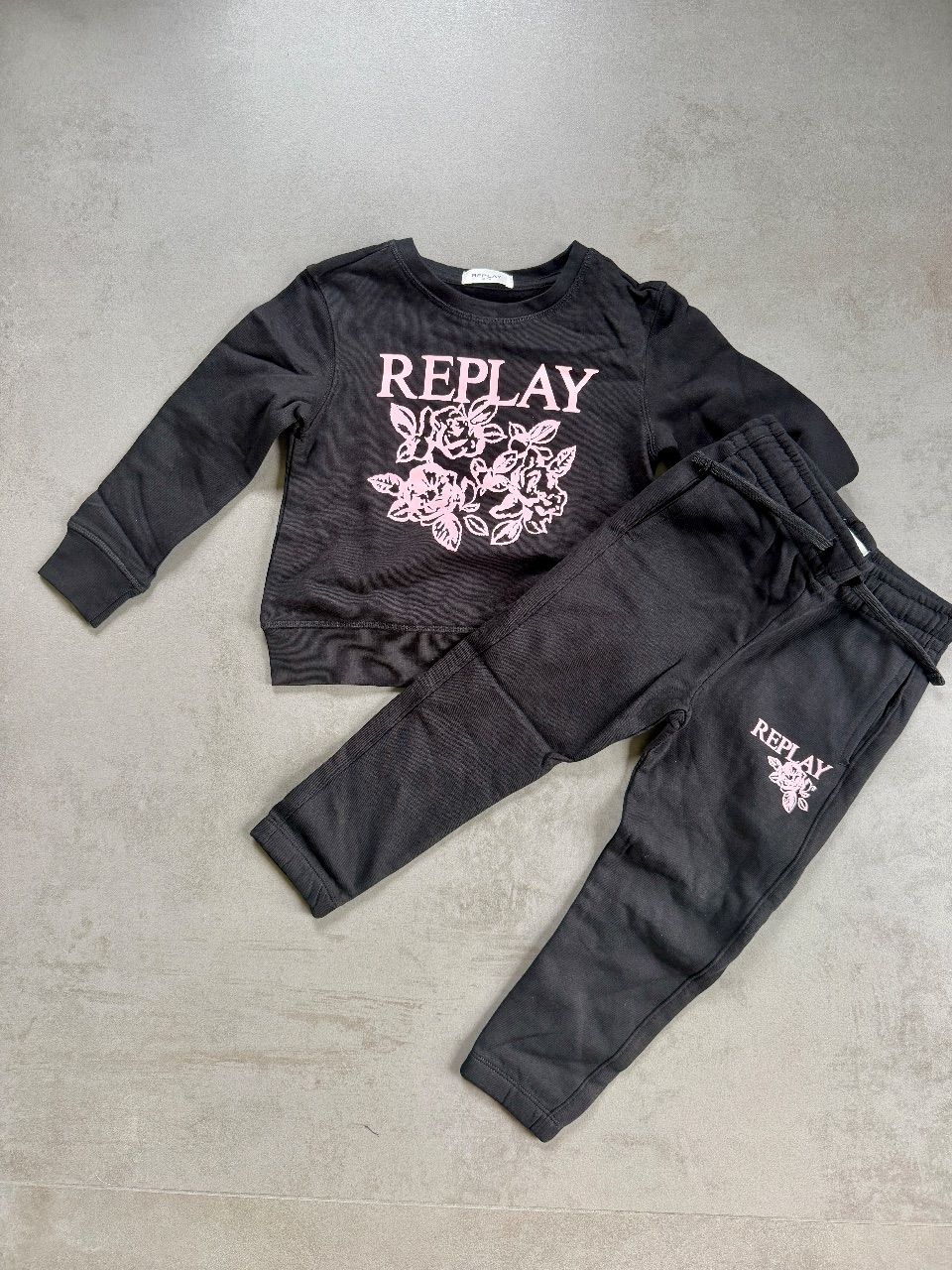 Replay REPLAY Mädchen Jogginganzug / Sweat-Set - Gr. 4A - Neu mit Etiket Size 104