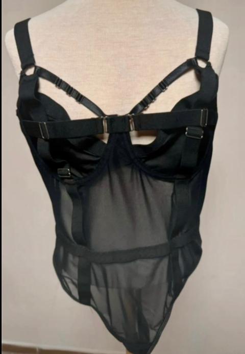 sehr schöner Body neu