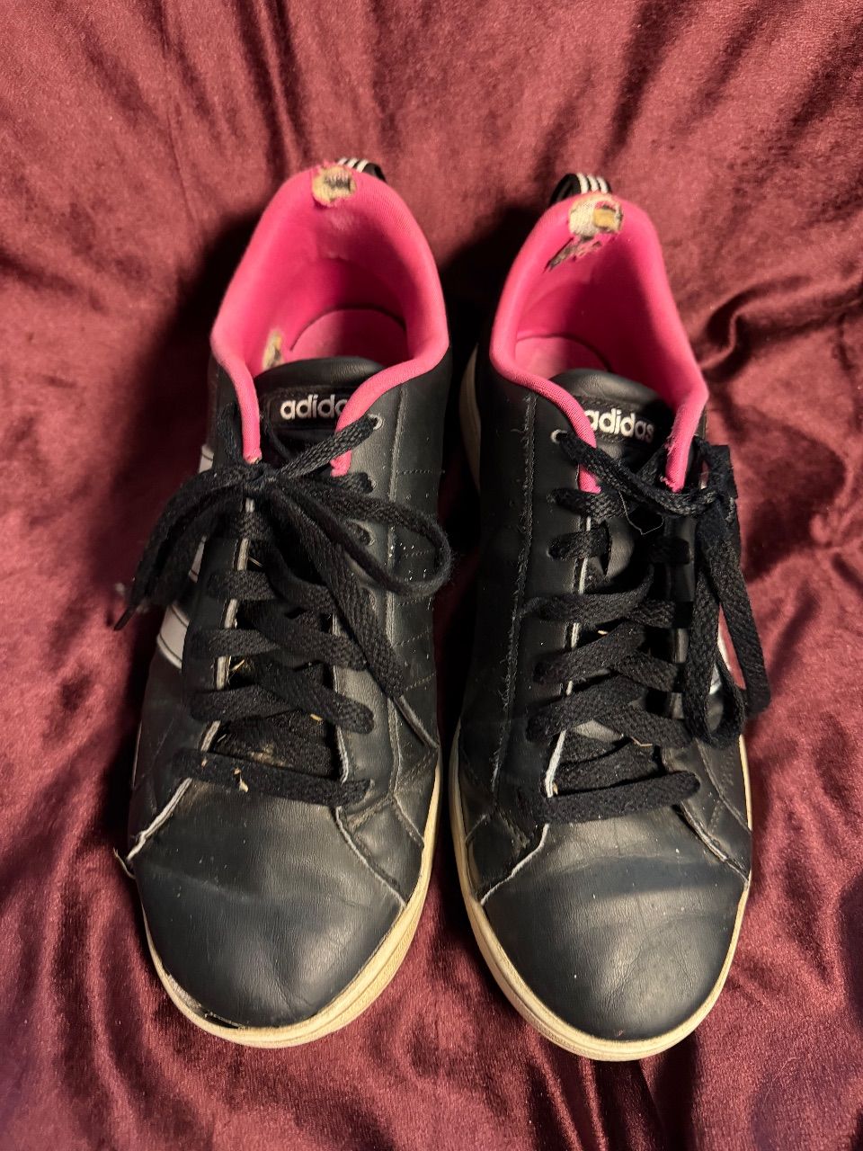 Adidas gern getragene Sneaker Size 42