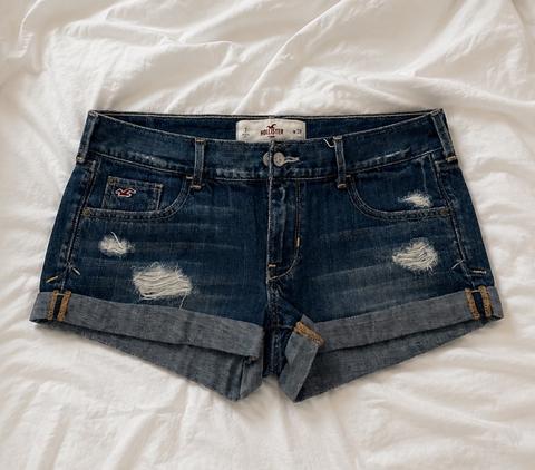 Hollister Y2K Hollister Vintage 2000s Low Waist Jeans Shorts im Distressed-Look hotpants Size M