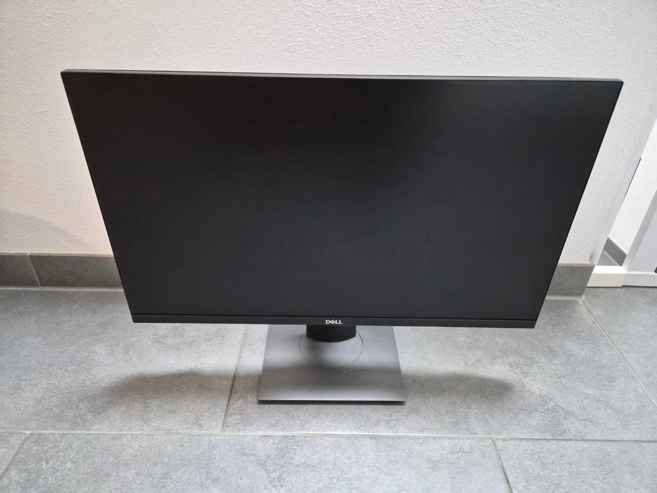 Dell Dell P2419HC Flat Panel Monitor 24 Zoll