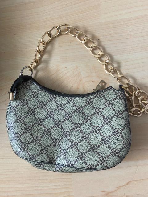 Ohne Marke tasche