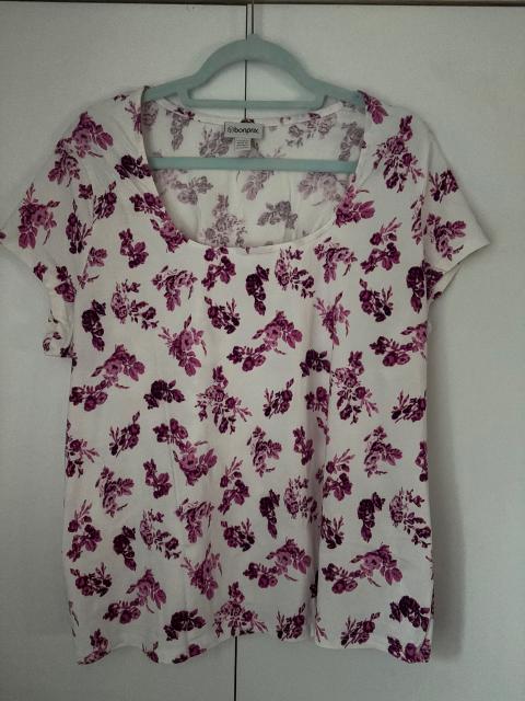 Bonprix Shirt mit Blumenmuster Size XXL