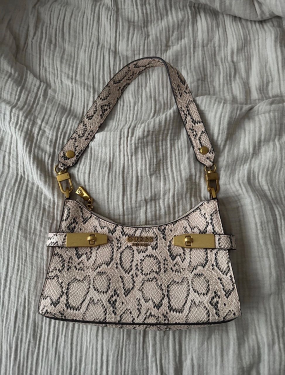 Guess Guess Tasche 