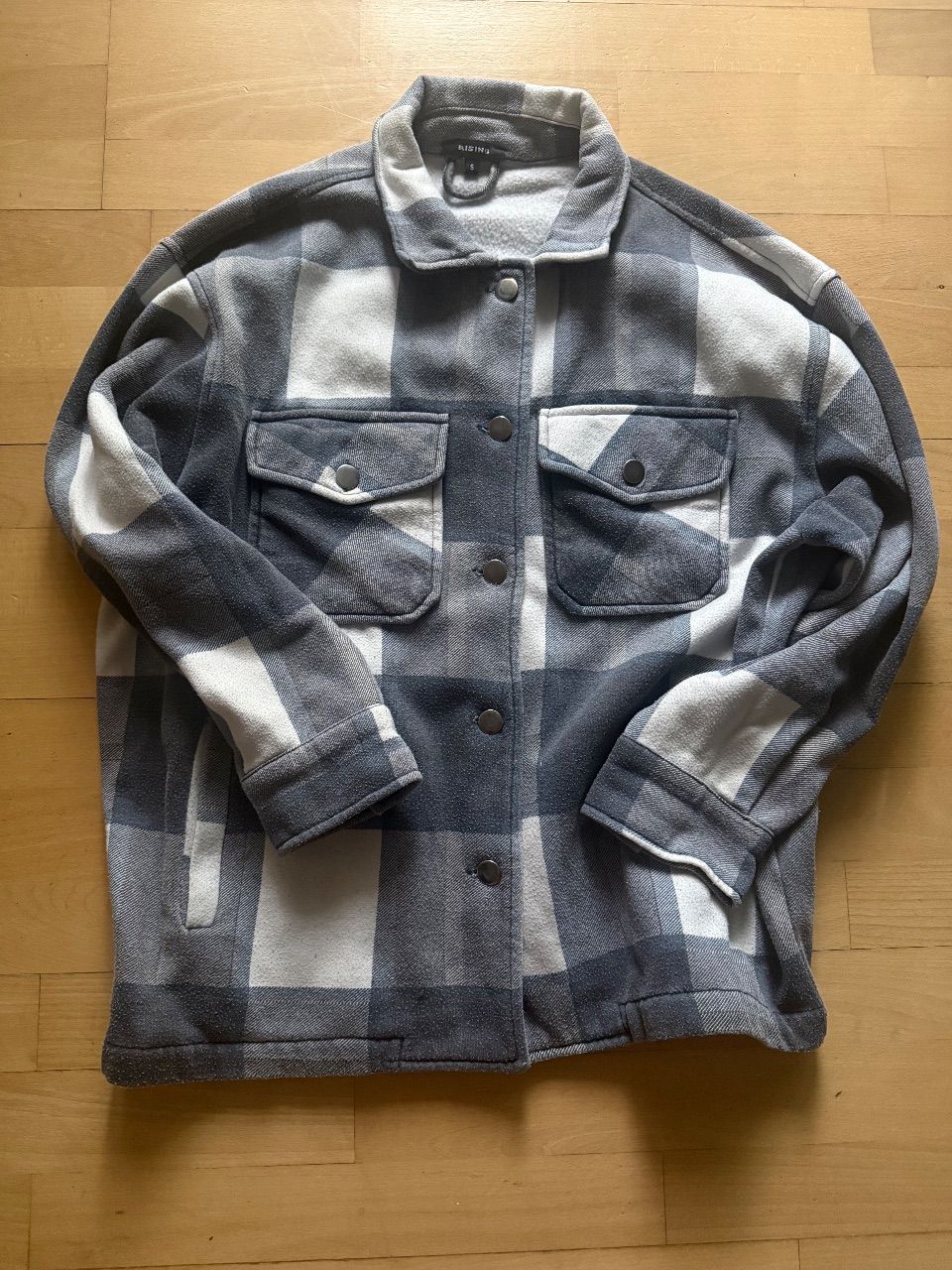 Rising Schöne oversized Hemdjacke in Größe S/36 - Herbstjacke Size S