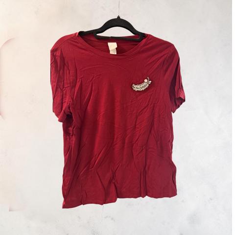 H&M T-Shirt mit Brosche Size M