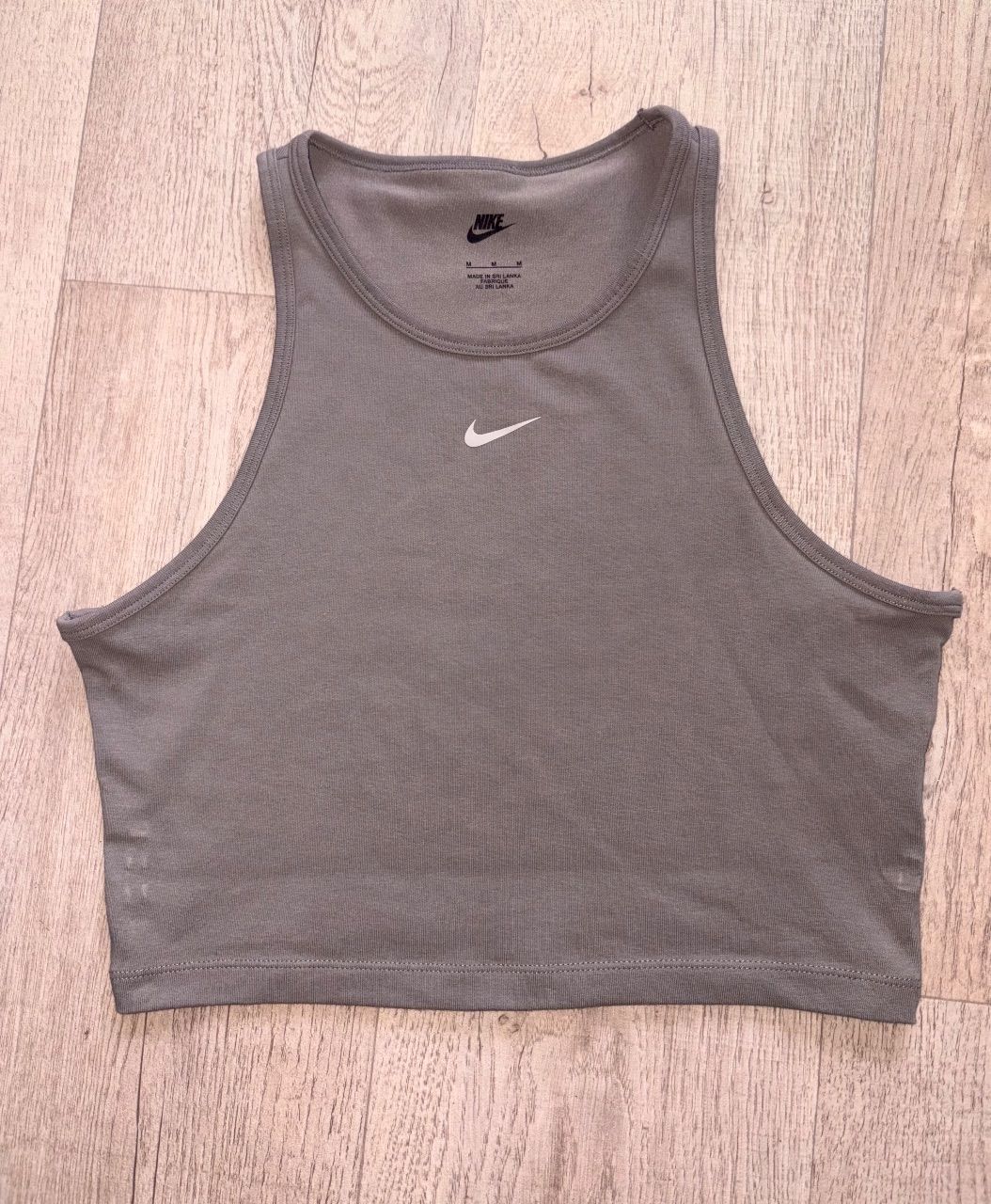 Nike  Nike Crop top  Size M