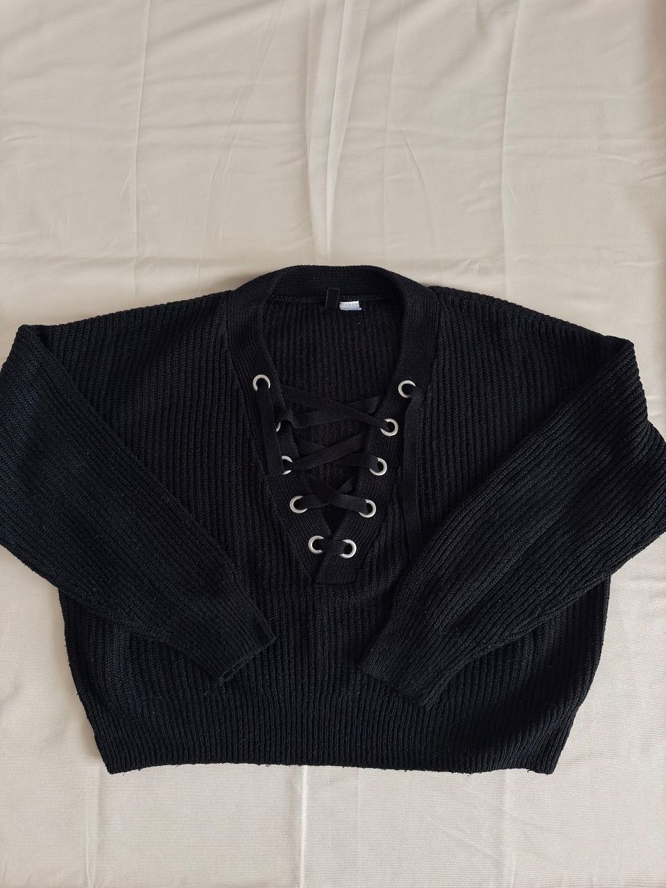 H&M Strickpullover mit V-Ausschnitt von H&M Size M