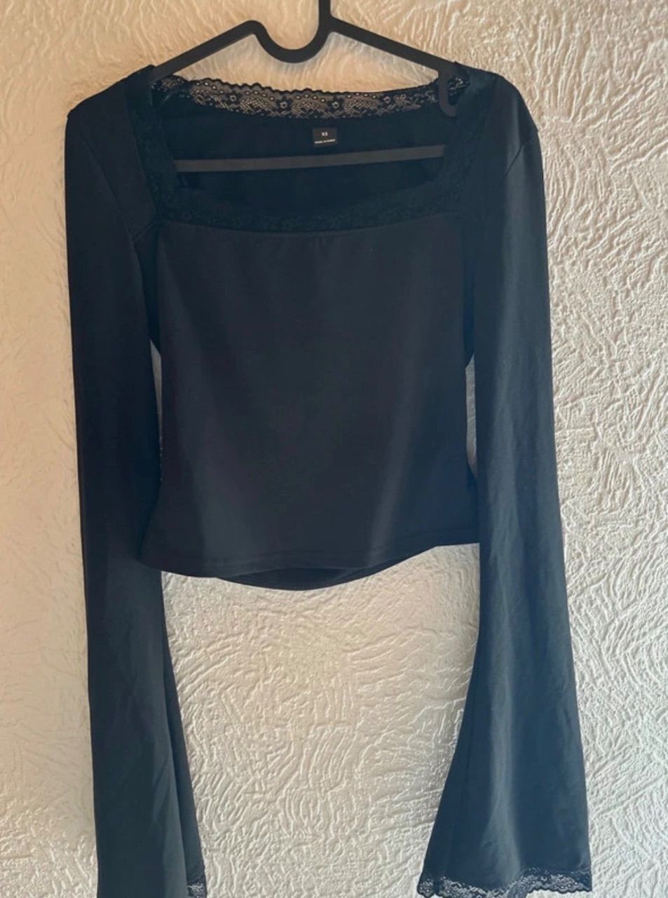 Shein Schwarzes Langarmshirt mit Spitze & augestellten Ärmeln Size XS