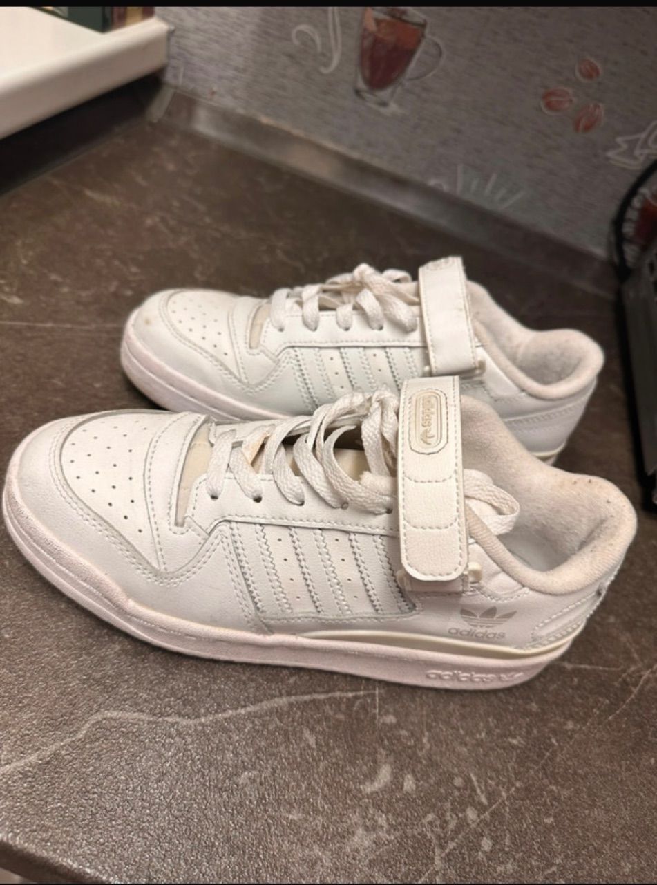 Adidas Adidas Sneaker  Size 38