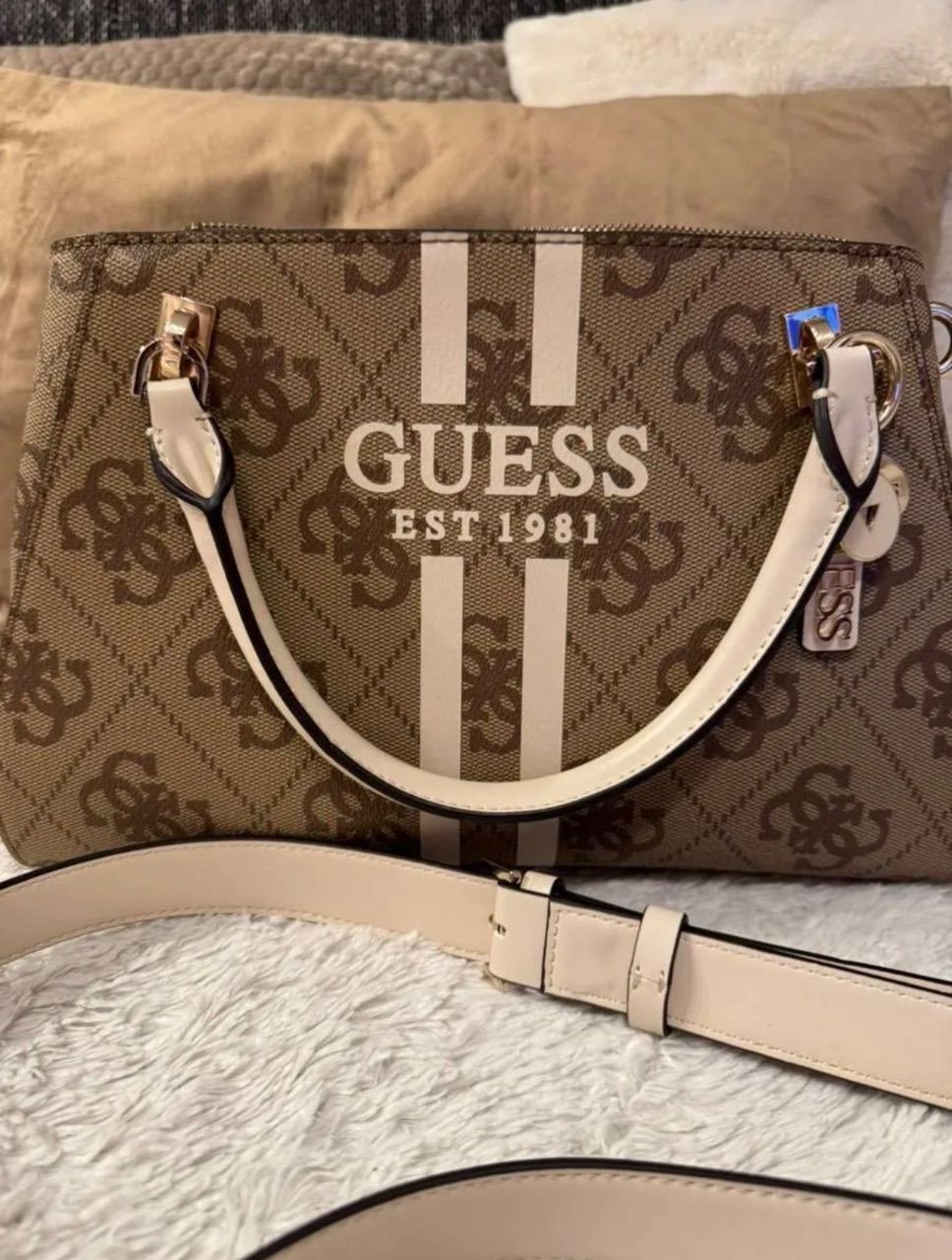Guess Guess Handtasche Braun