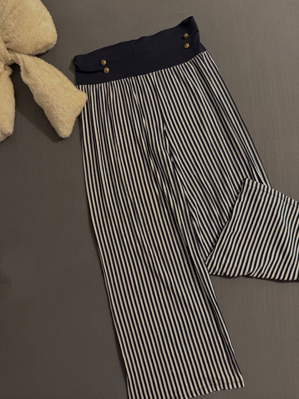 Lockere Hose- gestreift  Size M