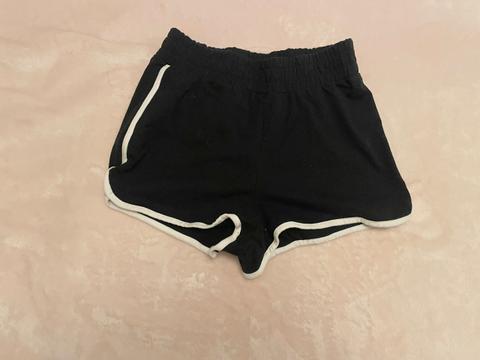 New Yorker; kurze Hose Size XS