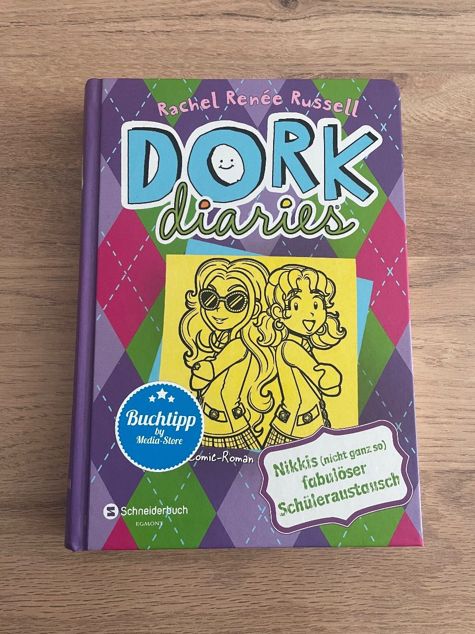 Dork Diaries; Band 11: Nikkis (nicht ganz so) fabulöser Schüleraustausch