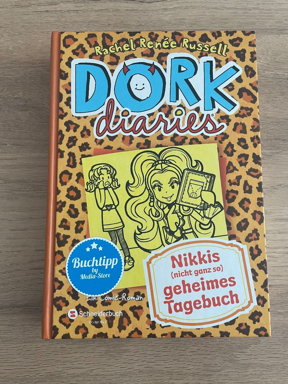 Dork Diaries; Band 9: Nikkis (nicht ganz so) geheimes Tagebuch
