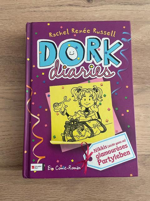 Dork Diaries; Band 2: Nikkis (nicht ganz so) glamouröses Partyleben