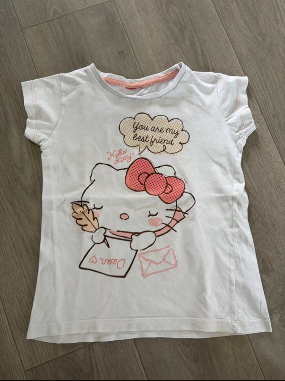 Tshirt hello kitty  Size 122
