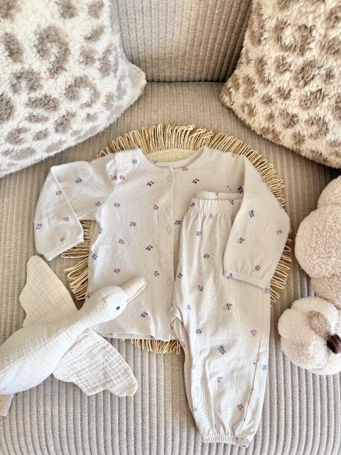 H&M H&M Baby Set Oberteil mit Hose geblümt Gr. 74 Mädchen Babygirl Size 74