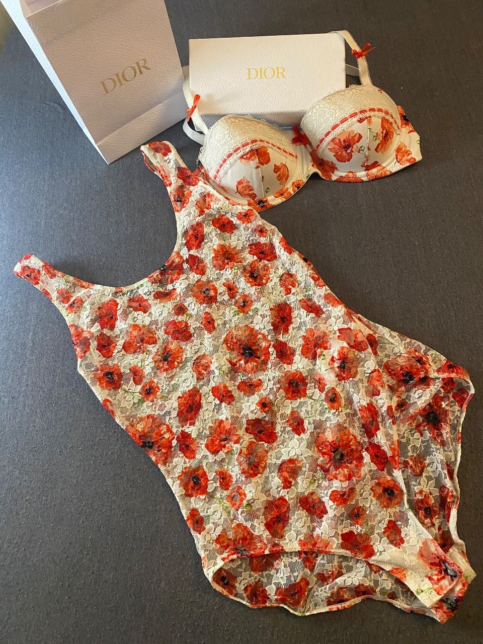 Janina Body Bh Creme mit Blumen rot Größe s 75b  Size S