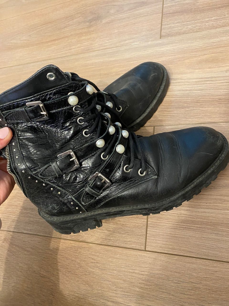 Zara Stiefel mit Perlen  Size 38