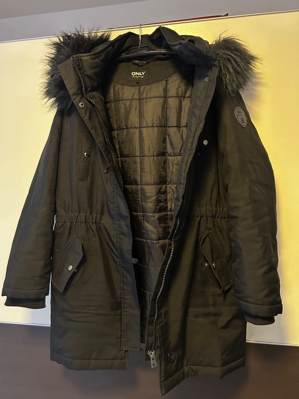 Only ONLY Winterparka Damen Schwarz mit Kunstfell Kapuze Size L