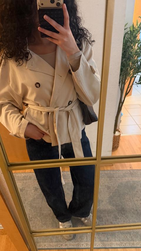 Stradivarius Leichter kurzer Trenchcoat Size M
