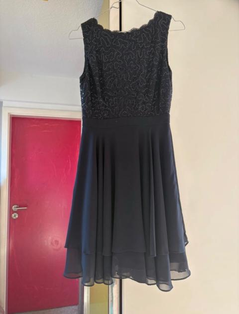 Jakes Abendkleid Size S