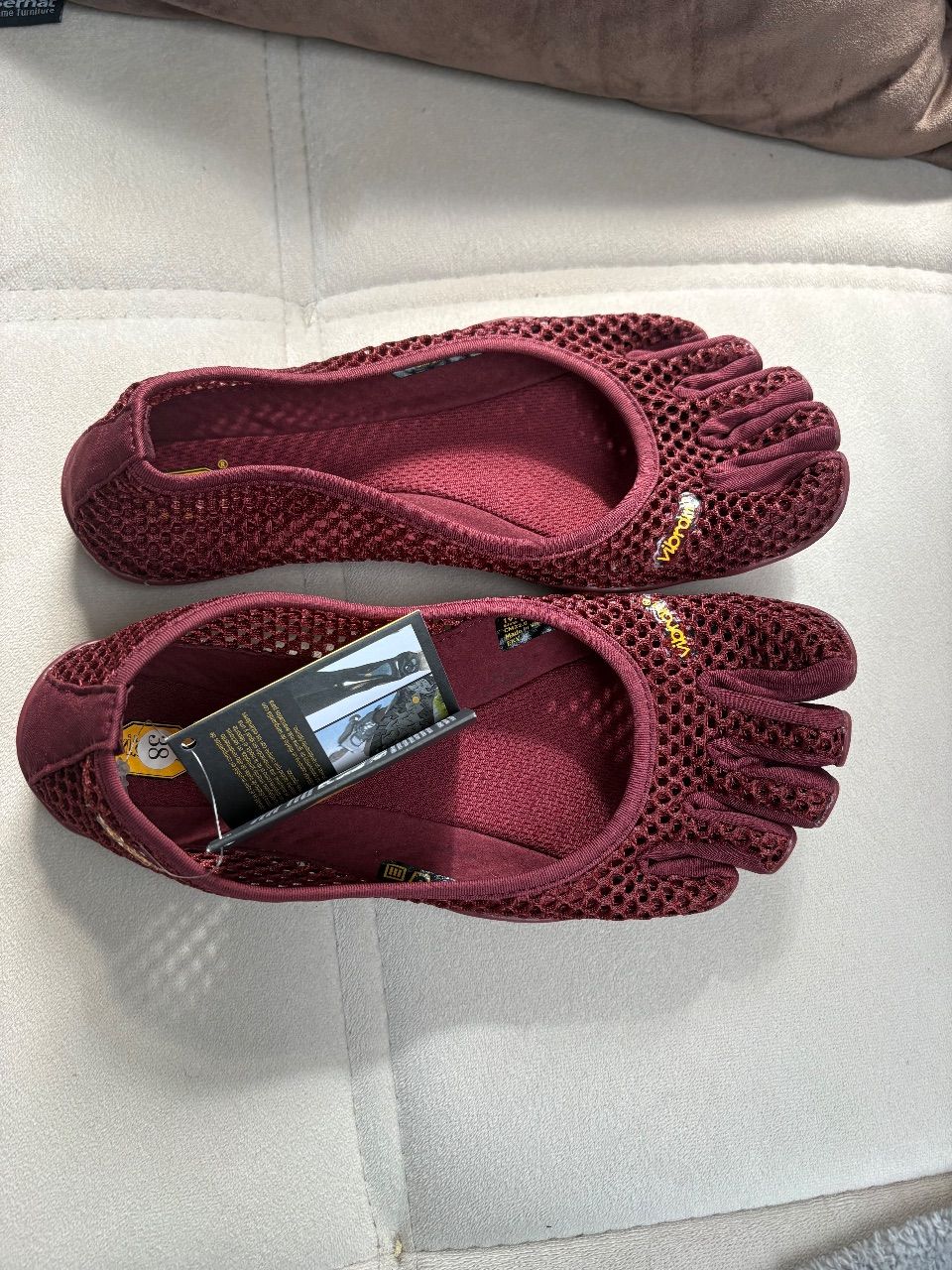 Vibram FiveFingers Bordeaux Neu Weinrot 38 New