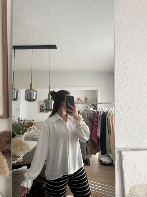 Rüschenbluse