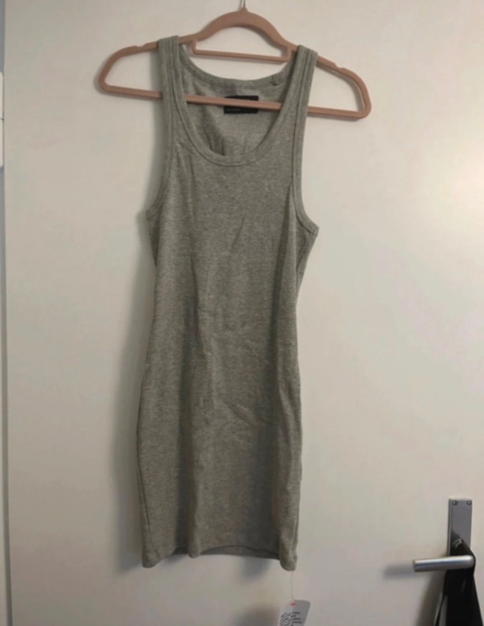 Asos Figurbetontes Kleid in Grau von ASOS – Größe 36 Size 36