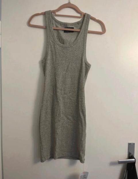 Asos Figurbetontes Kleid in Grau von ASOS – Größe 36 Size 36