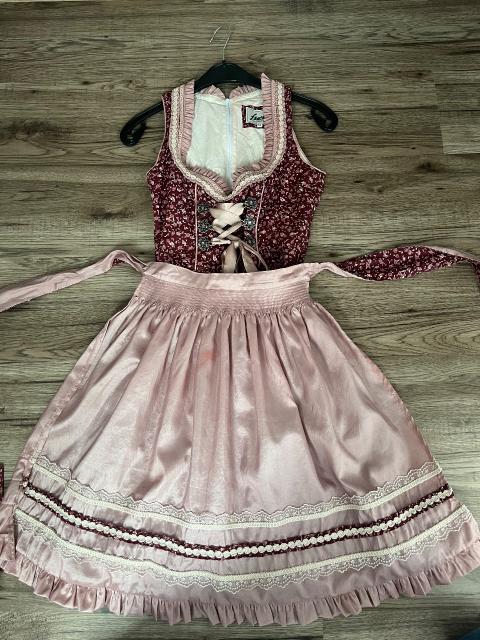 Dirndl Damen-Größe 34 Size XS