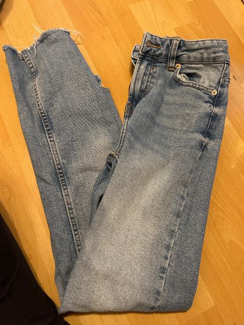 Bershka Jeans Straight Cropped