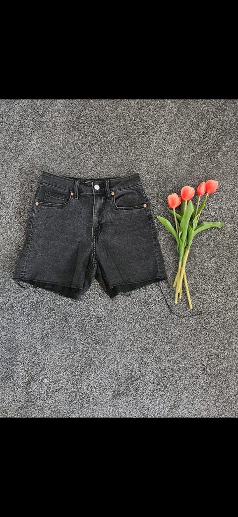 H&M H&M High Waist Jeansshort Size XS