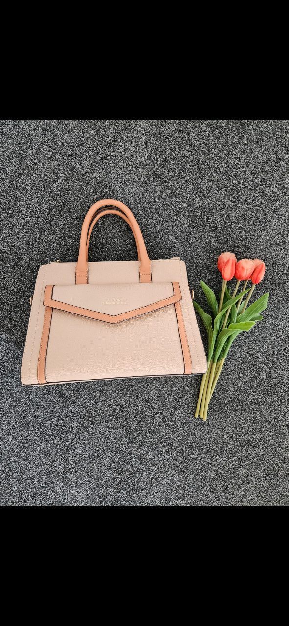 Michael Shannon Handtasche 