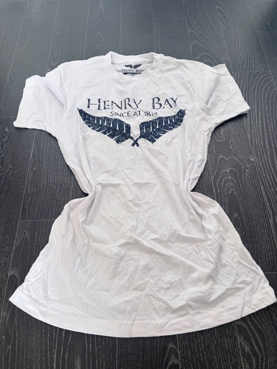 Henry Bay T Shirt  Size S