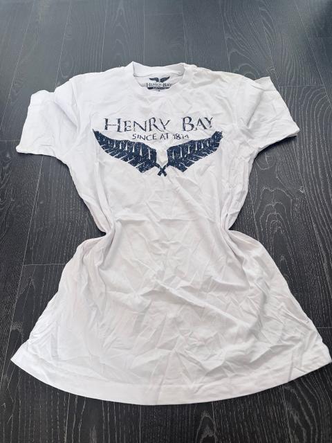 Henry Bay T Shirt Size S