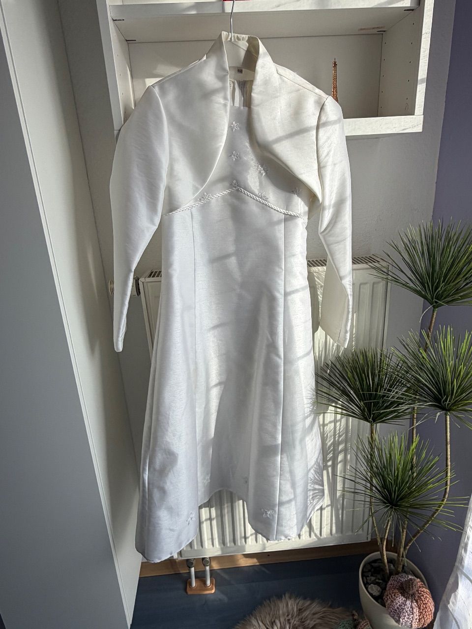 Junior B.  Blumenmädchen/ Kommunion/Festkleid Size 140