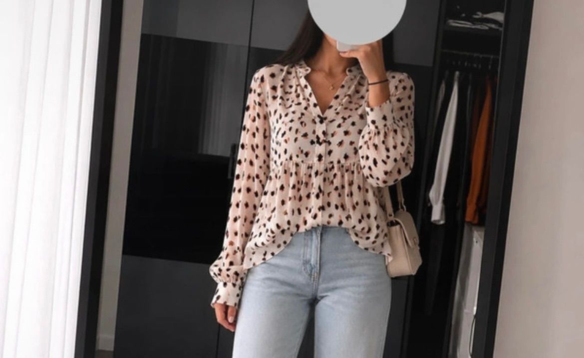 Ohne Marke Weiße Bluse mit V-Ausschnitt Gr. S Size S