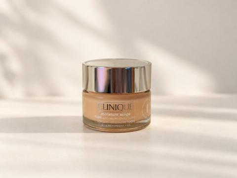 Clinique 🌸 Clinique Moisture Surge 100H Hydrator (30ml) ✨💦