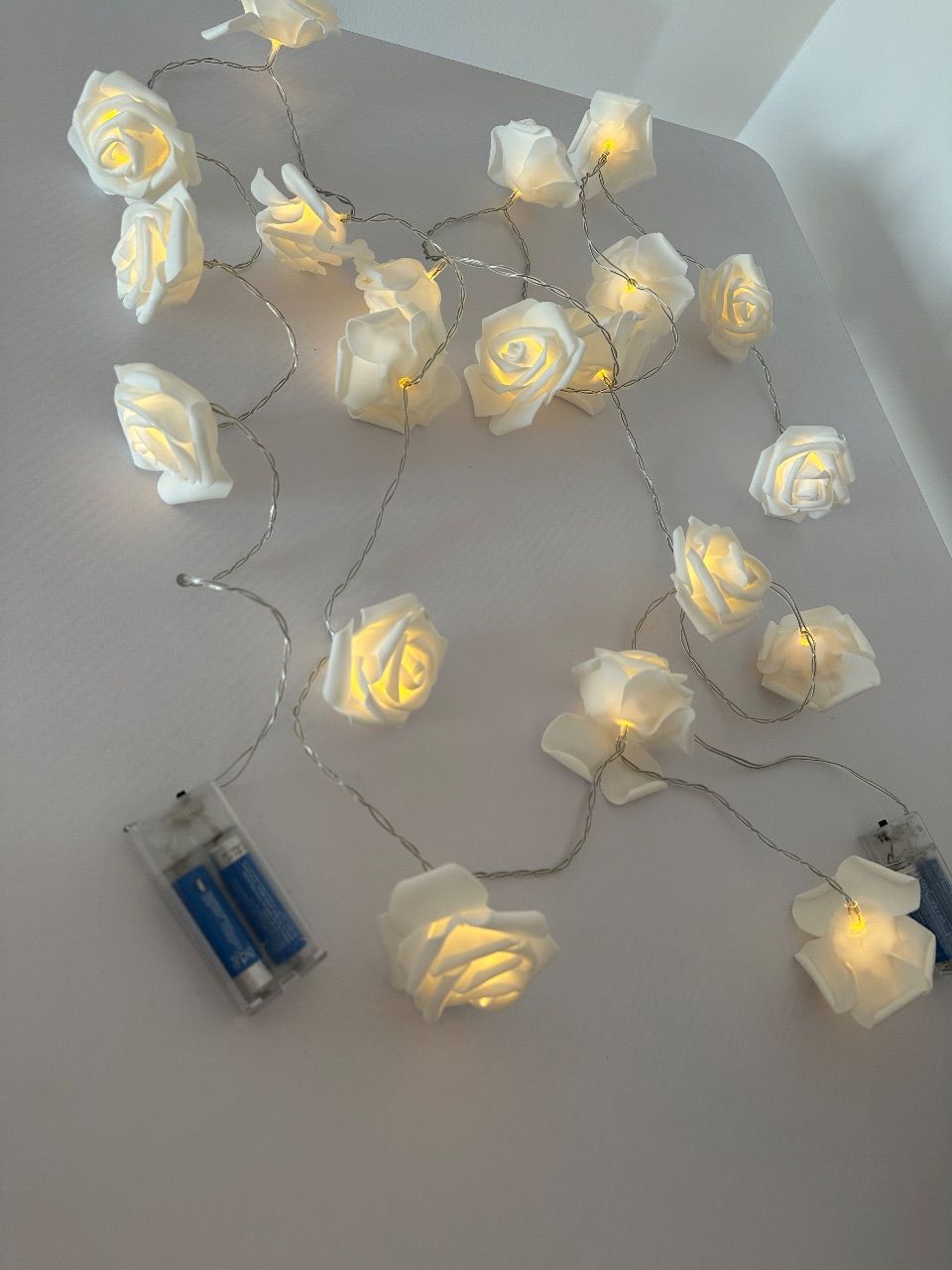 Amazon 2x LED Rosenlichterketten mit Batterien - Preis für beide