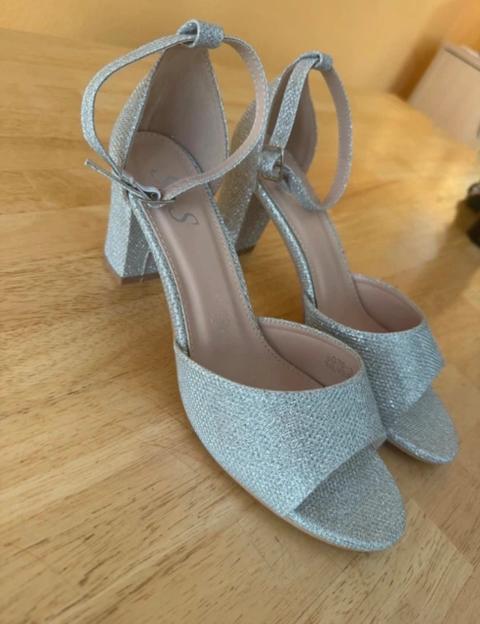 Ohne Marke High Heels Size 39