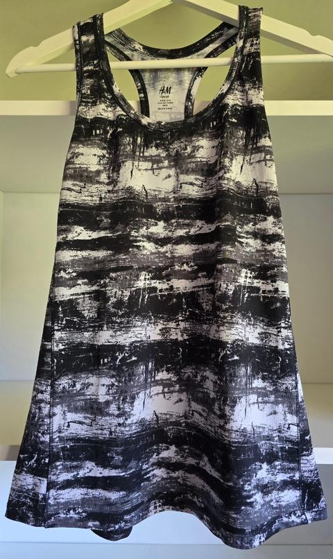 H&M H&M Sport Top schwarz weiß Größe M Size M